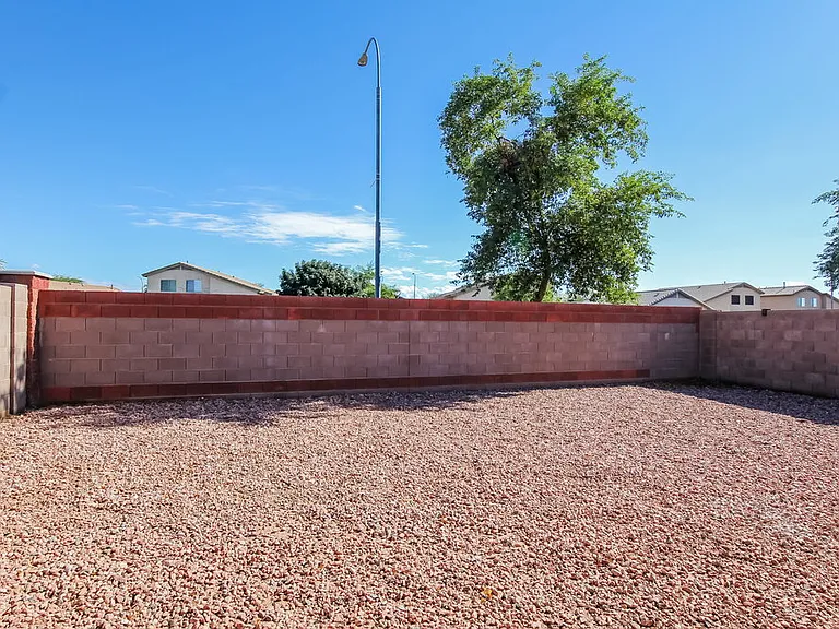2525 S 109th Dr — Photo 19