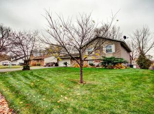 8849 Ivystone Ct S, Cottage Grove, MN 55016