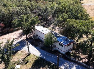 689 Hunter Trl, Bridgeport, TX 76426