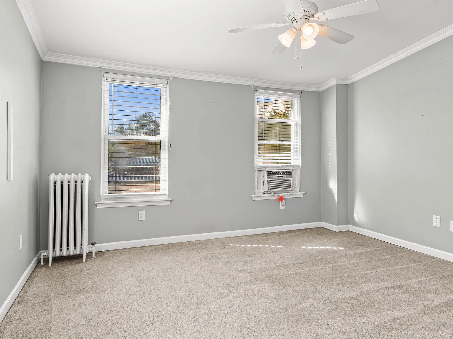 4 bed, 1.5 bath, 1484 sqft, $2,800 — Photo 3