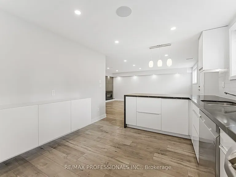 10 Boxwood Rd — Photo 13