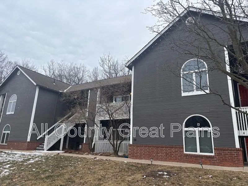 5206 Foster St #202