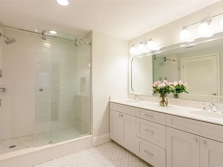 301 S Gulfview Blvd #304 — Photo 37
