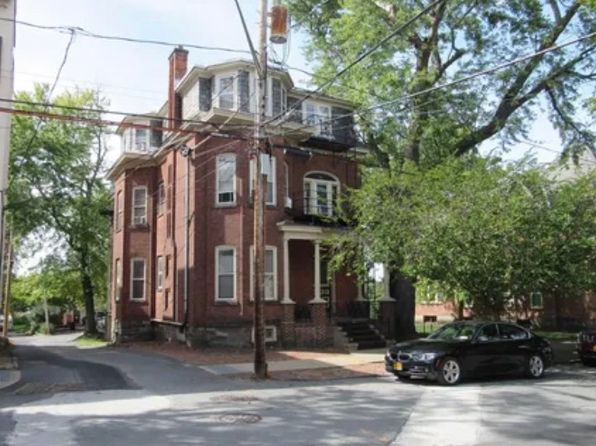16 Washington Ave APT 2