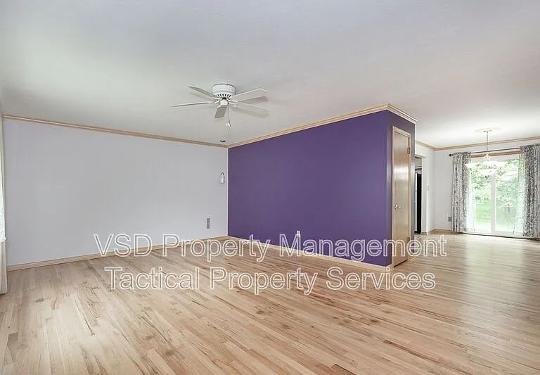6188 Cabrini Ln — Photo 20
