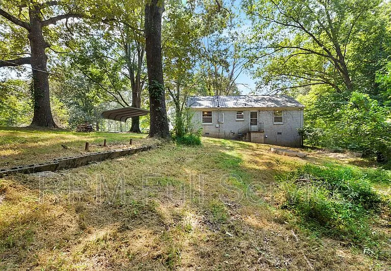 570 Carol Dr — Photo 33