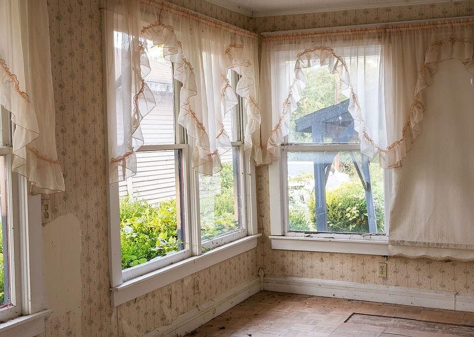 407 E Main St, Ladonia, TX 75449 Zillow