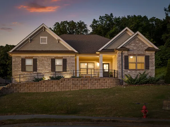 9051 Bear Claw Xing, Ooltewah, TN 37363
