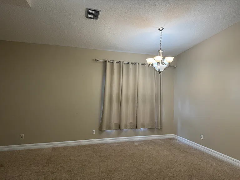 8404 Fenwick Ave — Photo 8