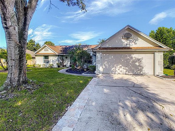 4th image of 2928 Erskine Dr