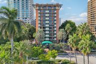 S Bayshore Dr-S0210-020.jpg