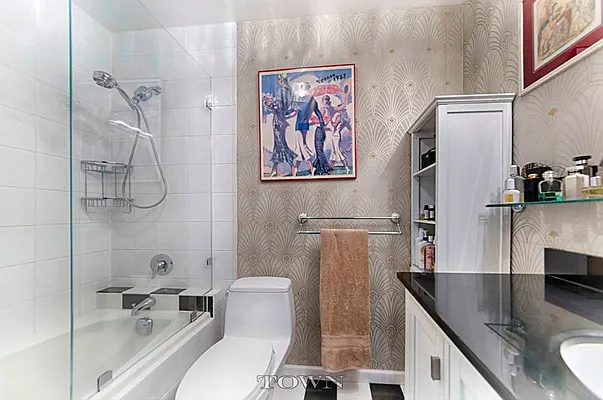 Sold by Town Residential | media 25