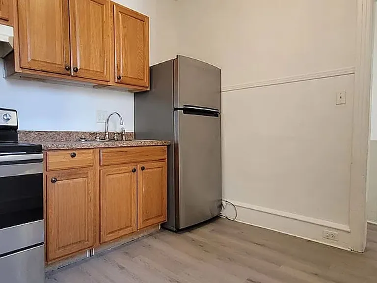 4618 N Camac St #2 — Photo 5