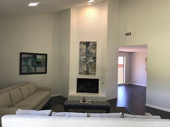 4th image of 1410 Jennifer St