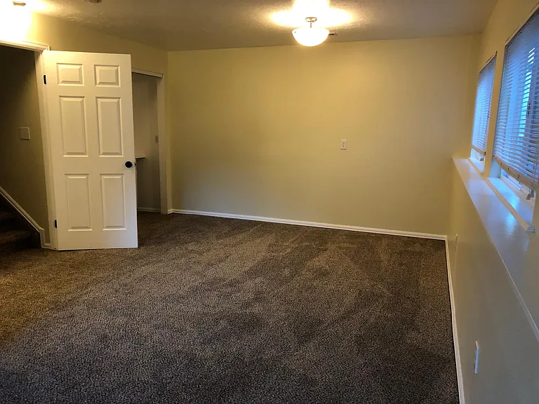 4267 S Argonne St — Photo 9