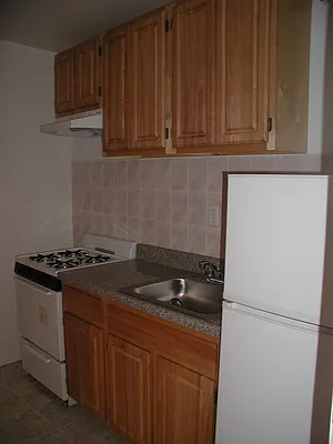 Rented by J Misrahi Realty Corp | media 31