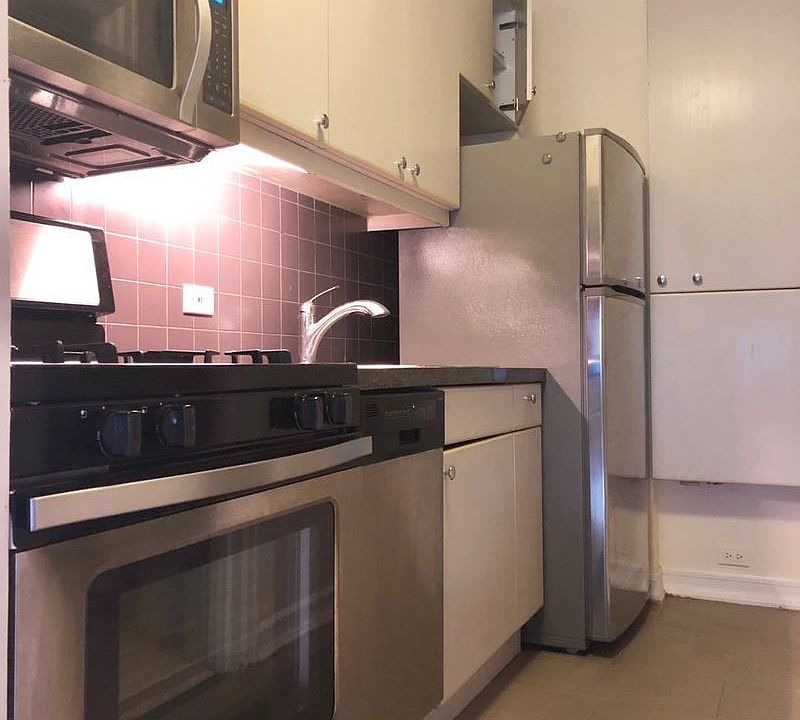 2nd image of 223 E 60th St #5-F