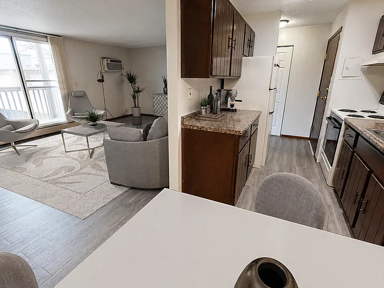 Cedar House Apartments — Photo 21