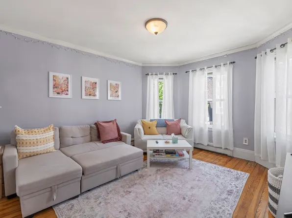 451 E 7th St, South Boston, MA