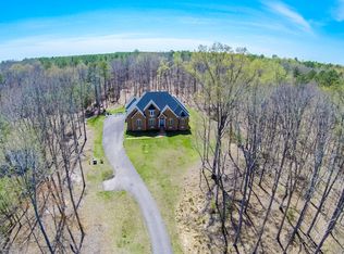 19711 Genito Rd, Moseley, VA 23120