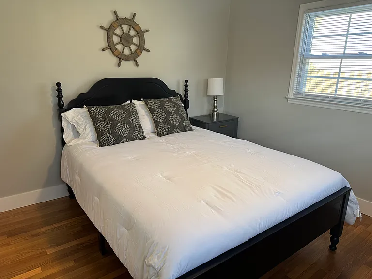 310 Crest Dr — Photo 24