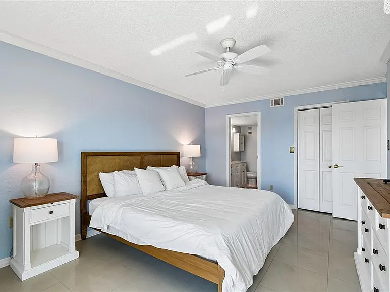 719 Pinellas Bayway S #301 — Photo 29