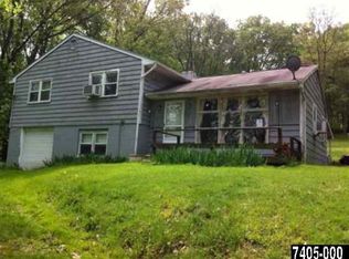 1170 E Butter Rd, York, PA 17406