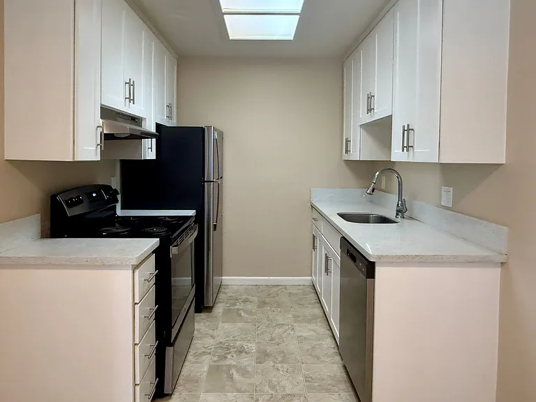 495 Firloch Ave #3 — Photo 1