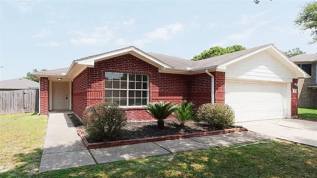3 bed, 1490 sqft, $1,700 — Photo 1