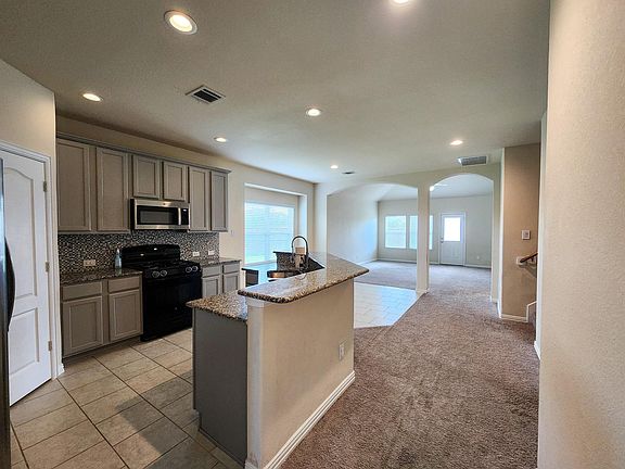 5th image of 2119 Del Mar Dr
