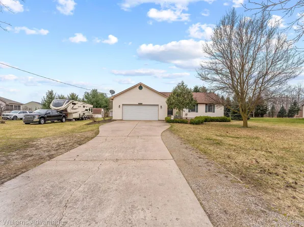 8912 Merritt Rd, Ypsilanti, MI 48197