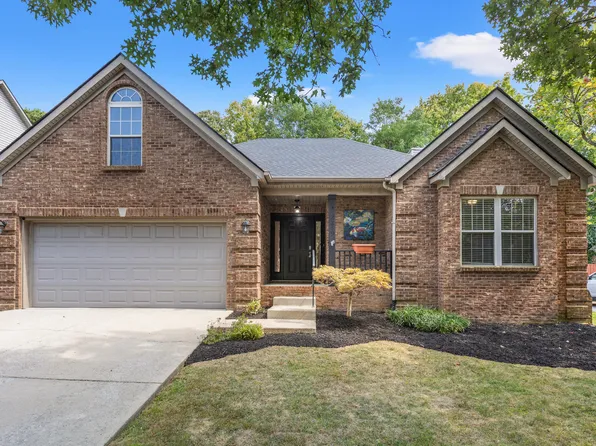 2249 Sunningdale Dr, Lexington, KY 40509