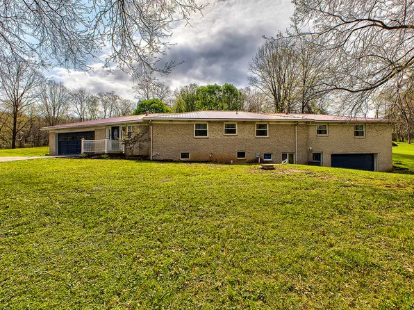 140 Keck Ln, Ruffs Dale, PA 15679