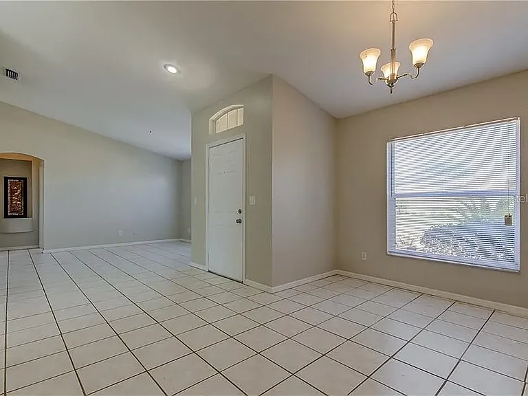 1119 Tuscanny St — Photo 3