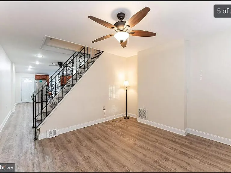 808 Livingston St — Photo 6