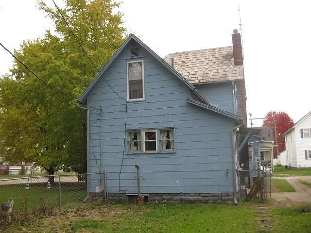 2nd image of 549 Prior Ave