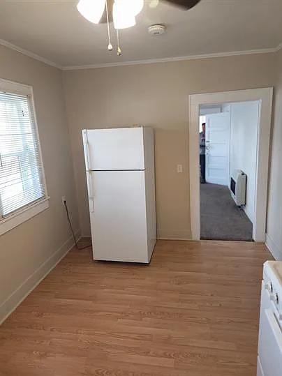 203 S Cravens St #3 — Photo 5