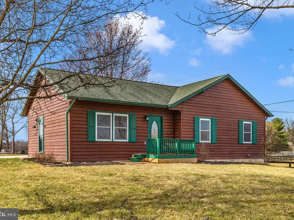 54 Stony Ln, Ranson, WV 25438
