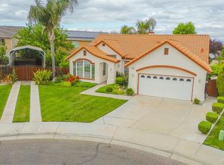 722 Ruddy Ct, Los Banos, CA 93635