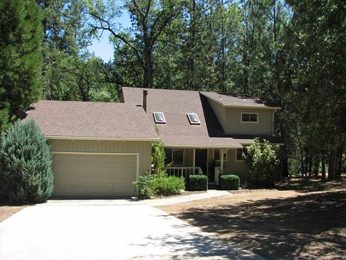 1st image of 19315 Pleasantview Dr