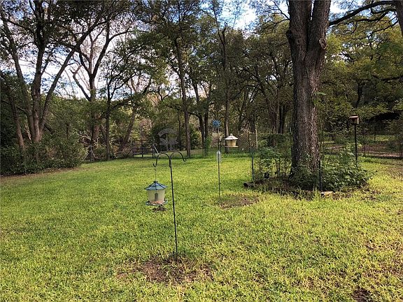 4th image of 24415 Cottonwood Dr