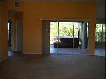 3rd image of 1225 SW 35th St