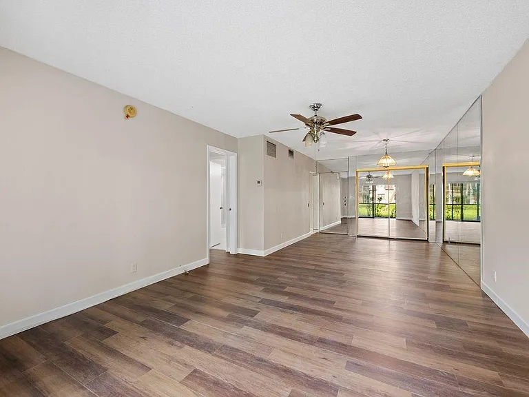 3101 Oakland Shores Dr #H108 — Photo 12
