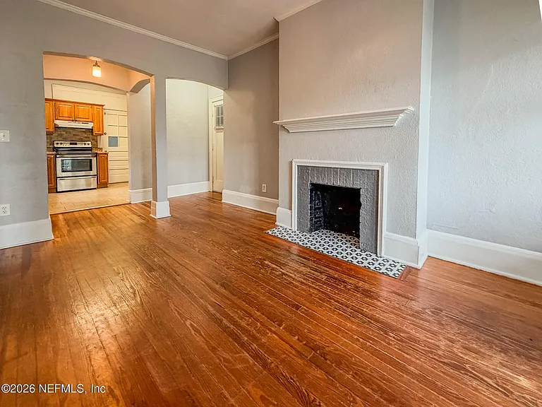 2359 Oak St #2 — Photo 5