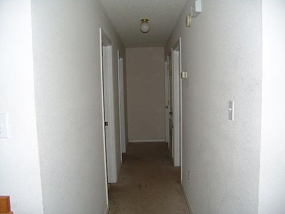 3rd image of 60 N D St