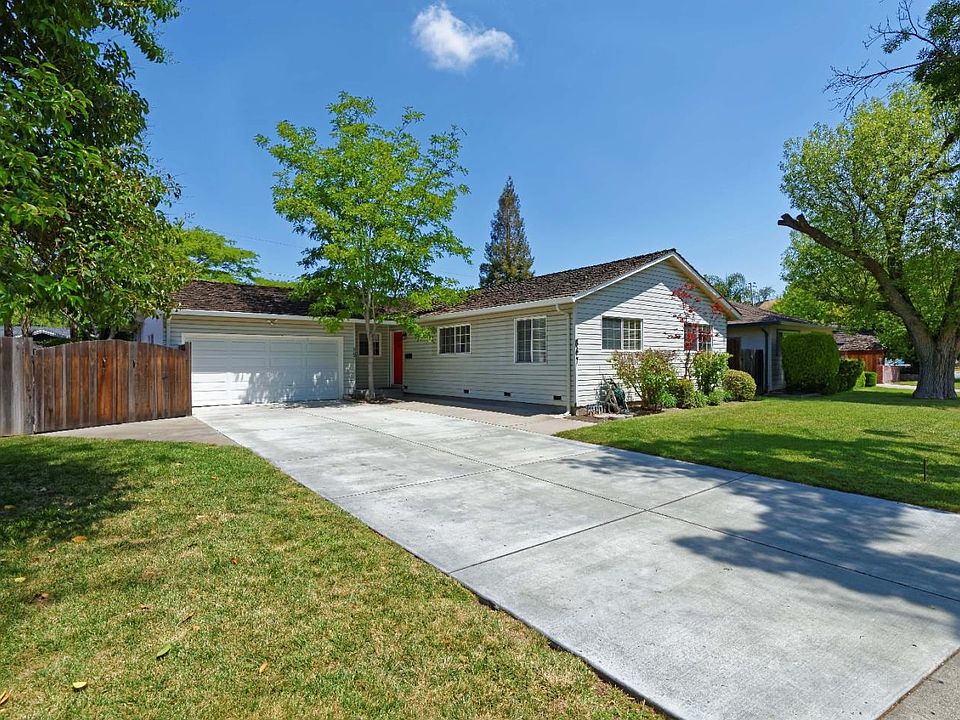 1st image of 867 Hummingbird Dr