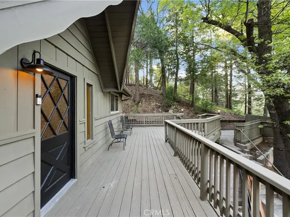 990 Nesthorn Dr, Crestline, CA 92325