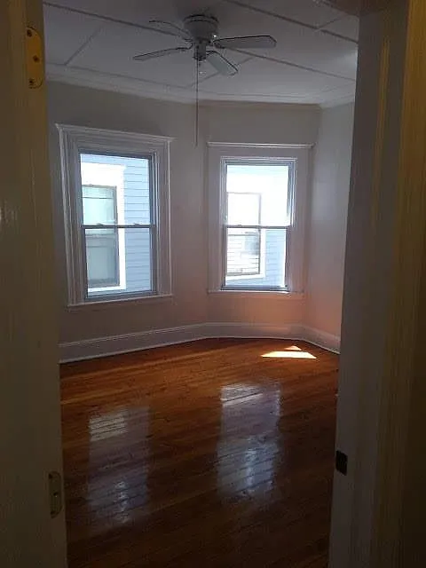 45 Montague Pl — Photo 4