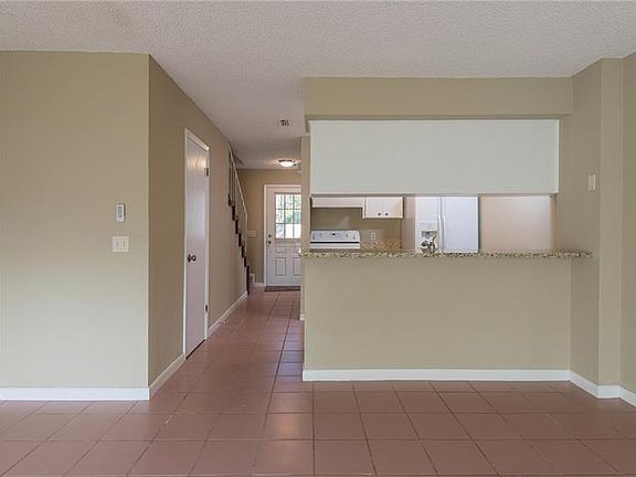 2nd image of 6128 Oak Cluster Cir