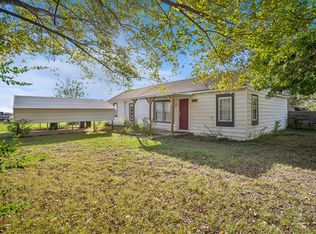 222 E 10th St, Mounds, OK 74047